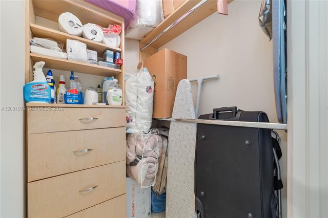 20000 E Country Club Dr 610, Aventura, FL 33180