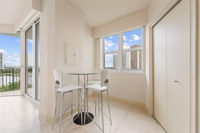 20000 E Country Club Dr 610, Aventura, FL 33180