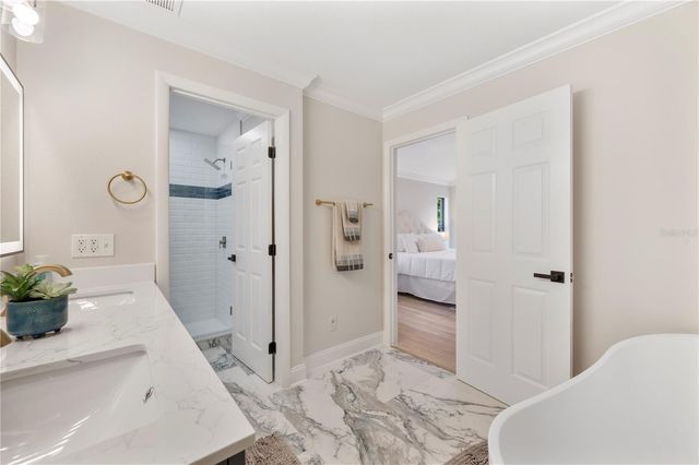 5614 LAZY CREEK DRIVE, Lakeland, FL 33811