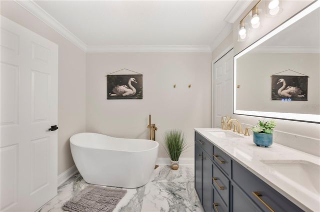 5614 LAZY CREEK DRIVE, Lakeland, FL 33811