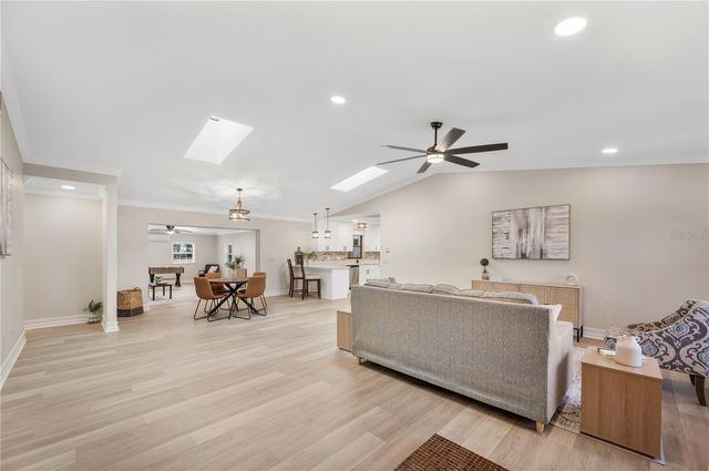 5614 LAZY CREEK DRIVE, Lakeland, FL 33811