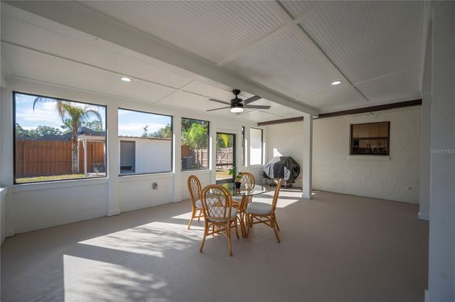 5614 LAZY CREEK DRIVE, Lakeland, FL 33811