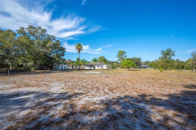 5614 LAZY CREEK DRIVE, Lakeland, FL 33811