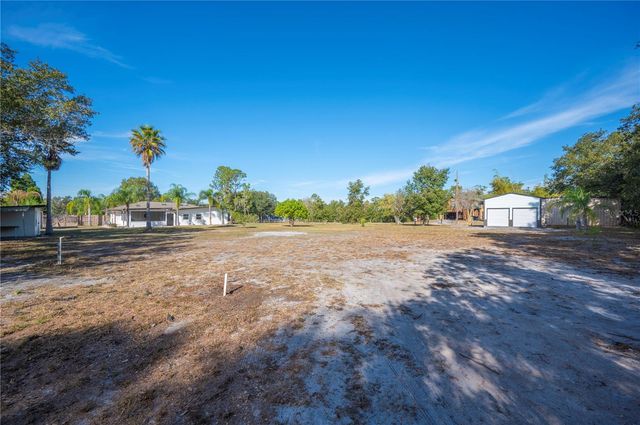 5614 LAZY CREEK DRIVE, Lakeland, FL 33811