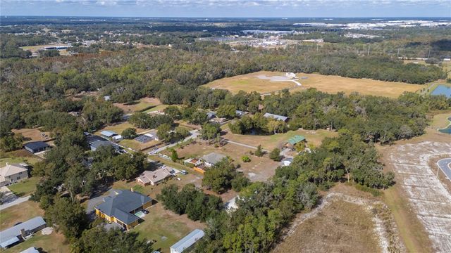 5614 LAZY CREEK DRIVE, Lakeland, FL 33811