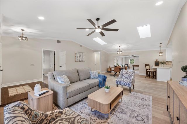 5614 LAZY CREEK DRIVE, Lakeland, FL 33811