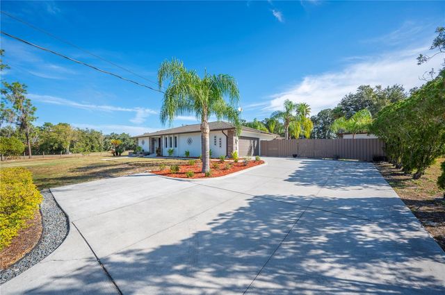 5614 LAZY CREEK DRIVE, Lakeland, FL 33811