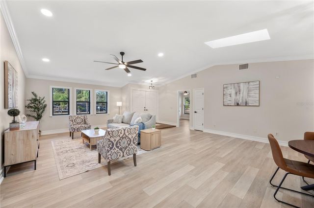 5614 LAZY CREEK DRIVE, Lakeland, FL 33811