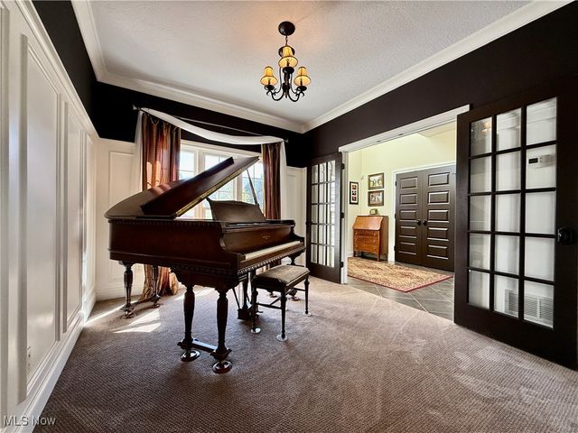 1032 Foxglove Circle, Cuyahoga Falls, OH 44223