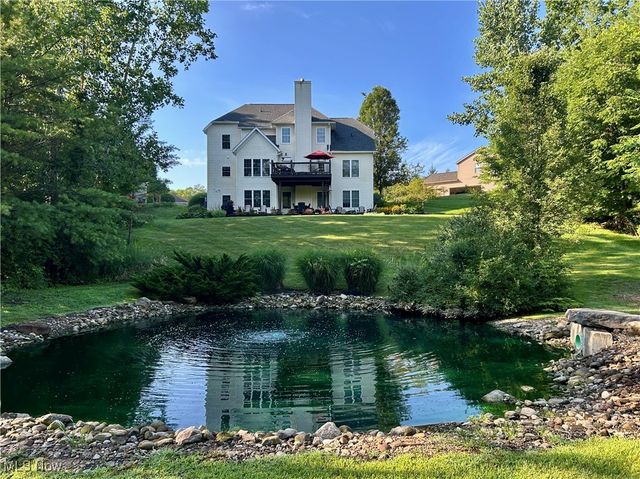 1032 Foxglove Circle, Cuyahoga Falls, OH 44223