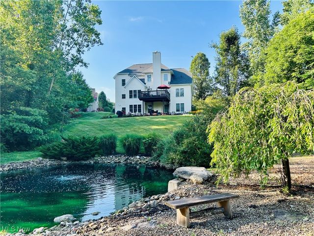 1032 Foxglove Circle, Cuyahoga Falls, OH 44223