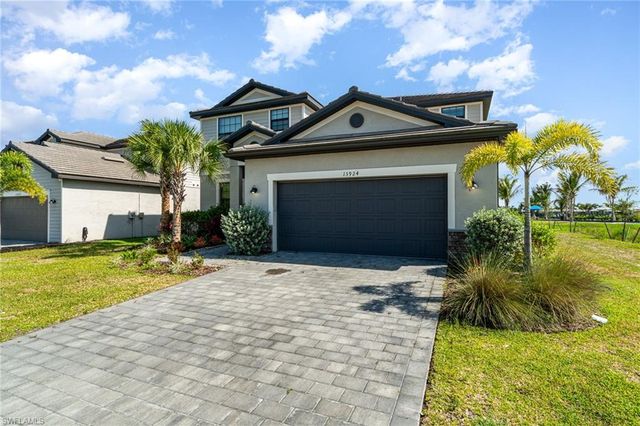13924 Pine Lodge LN, Fort Myers, FL 33913