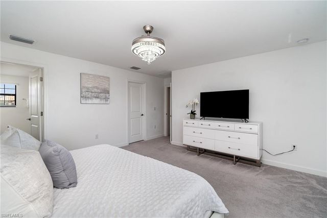 13924 Pine Lodge LN, Fort Myers, FL 33913