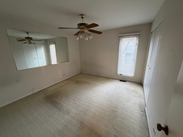 1S055 Spring Road 1C, Oakbrook Terrace, IL 60181