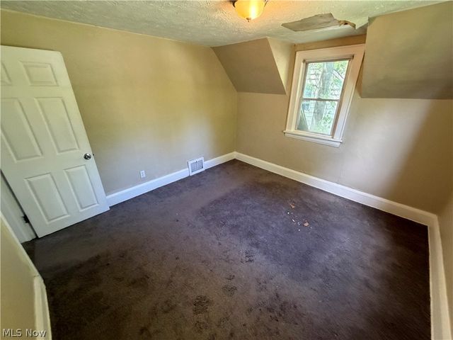 918 Frederick Boulevard, Akron, OH 44320