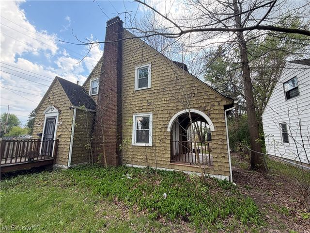 918 Frederick Boulevard, Akron, OH 44320