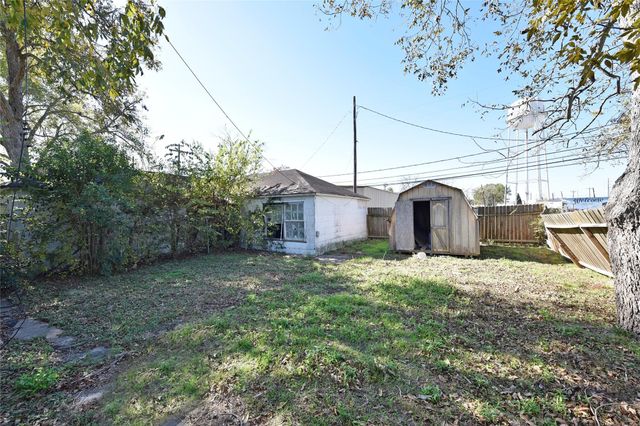 908 6th Street, Rosenberg, TX 77471
