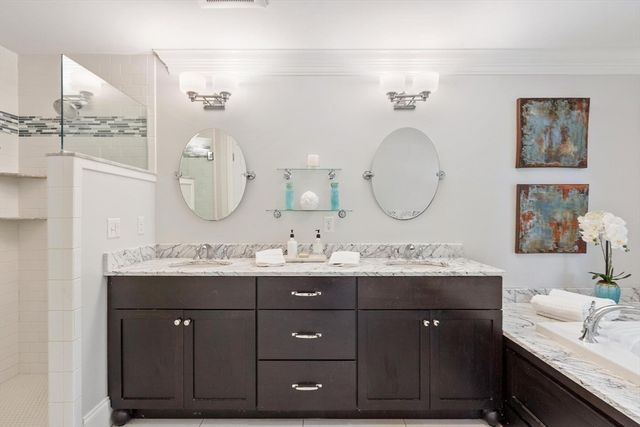 56 Old Marlboro Rd, Concord, MA 01742