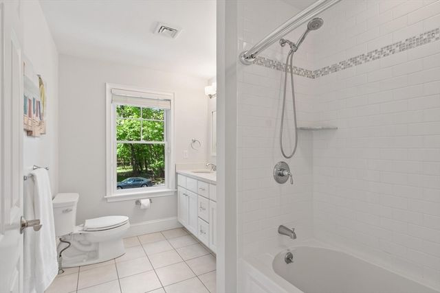 56 Old Marlboro Rd, Concord, MA 01742