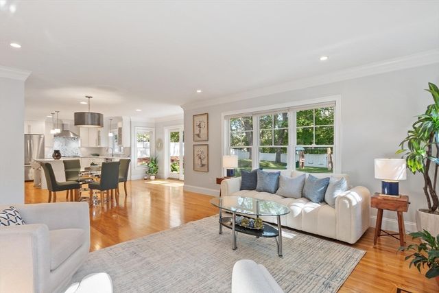 56 Old Marlboro Rd, Concord, MA 01742