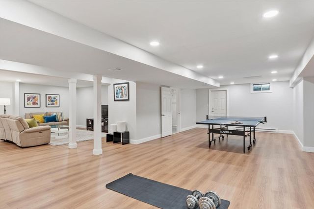 56 Old Marlboro Rd, Concord, MA 01742