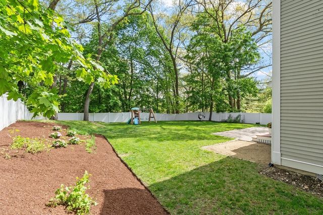 56 Old Marlboro Rd, Concord, MA 01742