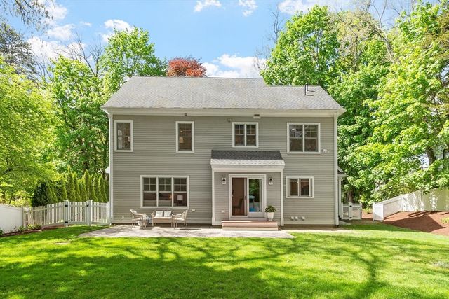 56 Old Marlboro Rd, Concord, MA 01742