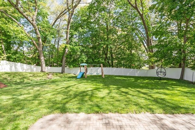 56 Old Marlboro Rd, Concord, MA 01742