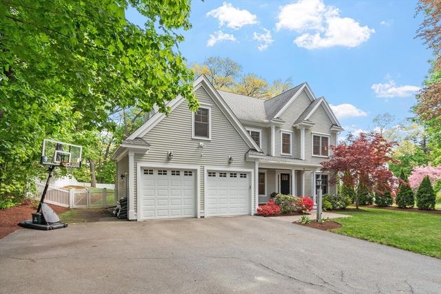 56 Old Marlboro Rd, Concord, MA 01742
