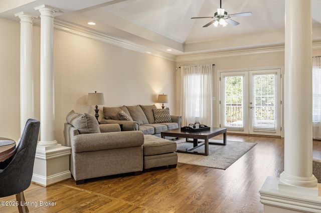 8209 Parker Grant Ct, Louisville, KY 40291