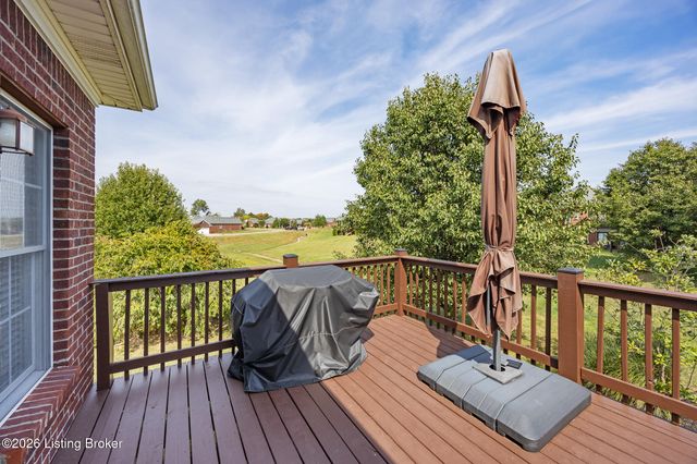8209 Parker Grant Ct, Louisville, KY 40291