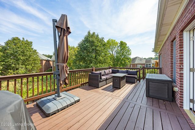 8209 Parker Grant Ct, Louisville, KY 40291