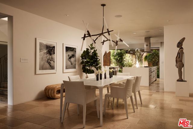 1164 N Doheny Drive, Los Angeles, CA 90069