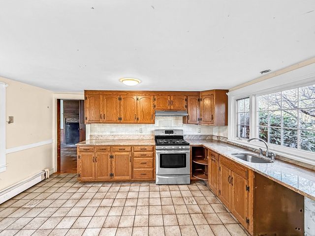 446 Westford St, Dunstable, MA 01827