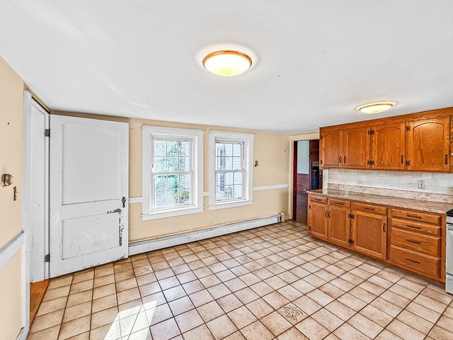 446 Westford St, Dunstable, MA 01827
