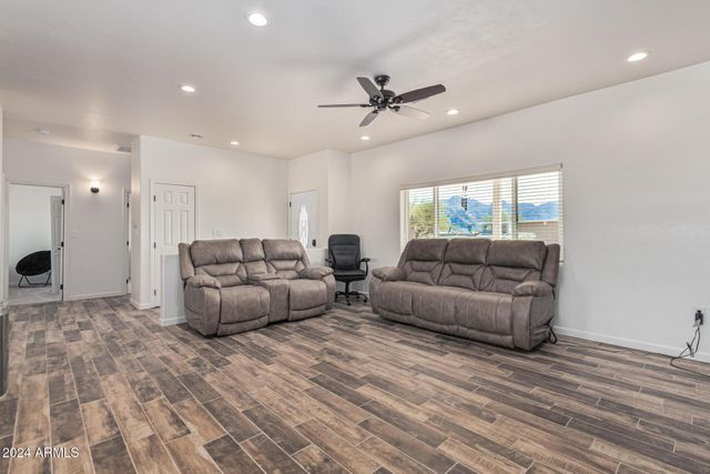 15456 N Twin Lakes Drive, Tucson, AZ 85739