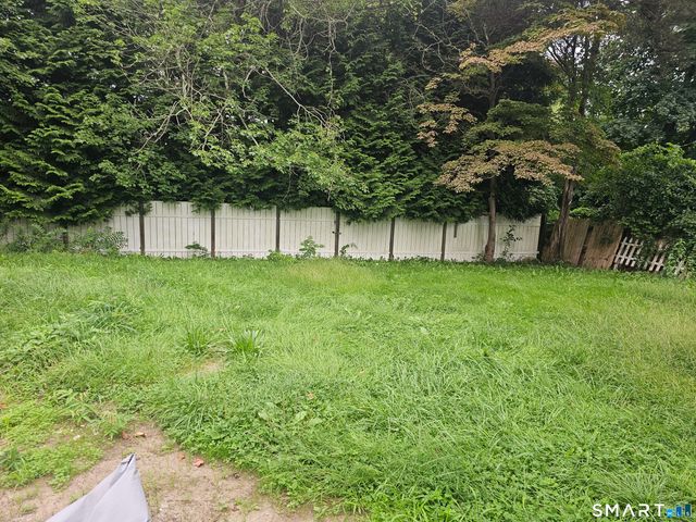 377 Jefferson Avenue, New London, CT 06320
