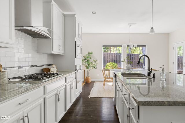 118 Chapel Run Way, Chapel Hill, NC 27517