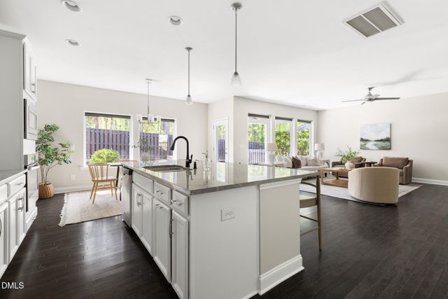 118 Chapel Run Way, Chapel Hill, NC 27517