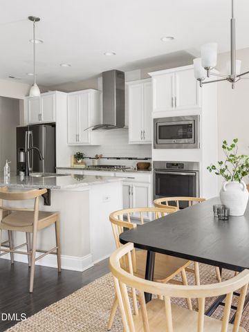 118 Chapel Run Way, Chapel Hill, NC 27517