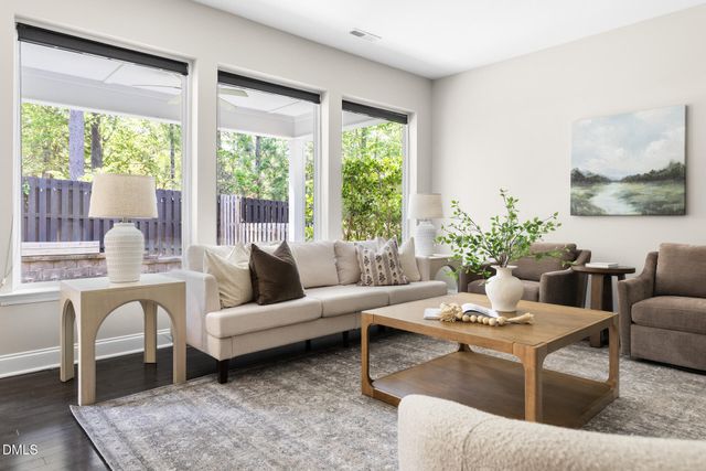 118 Chapel Run Way, Chapel Hill, NC 27517