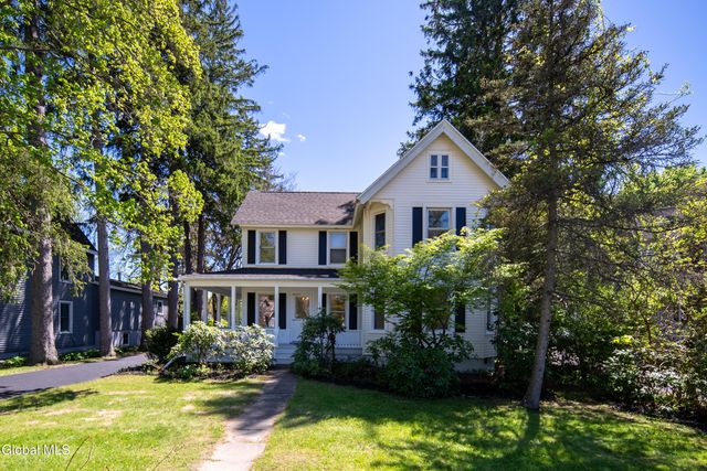 358 Kenwood Avenue, Bethlehem, NY 12054