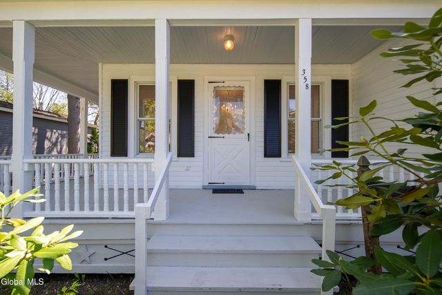 358 Kenwood Avenue, Bethlehem, NY 12054