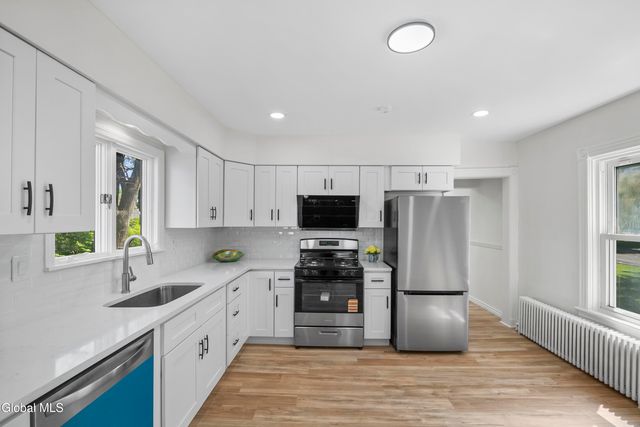 358 Kenwood Avenue, Bethlehem, NY 12054