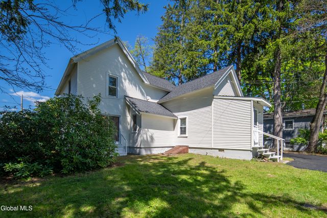 358 Kenwood Avenue, Bethlehem, NY 12054