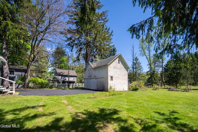 358 Kenwood Avenue, Bethlehem, NY 12054