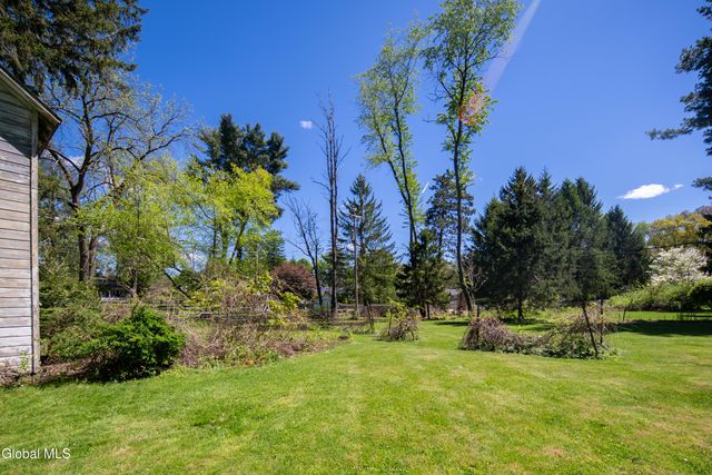 358 Kenwood Avenue, Bethlehem, NY 12054