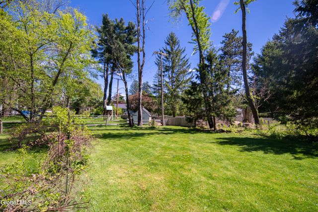 358 Kenwood Avenue, Bethlehem, NY 12054