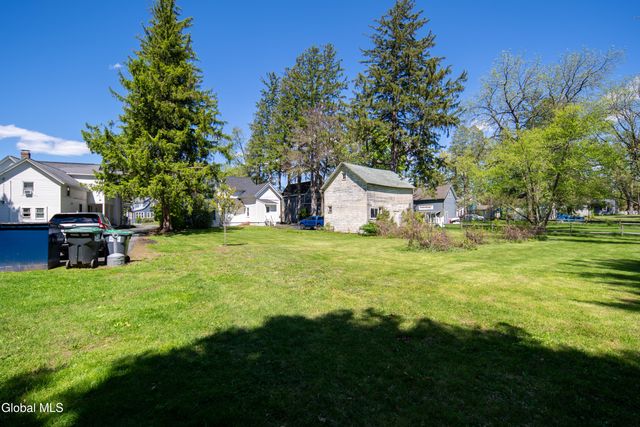 358 Kenwood Avenue, Bethlehem, NY 12054
