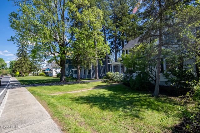 358 Kenwood Avenue, Bethlehem, NY 12054